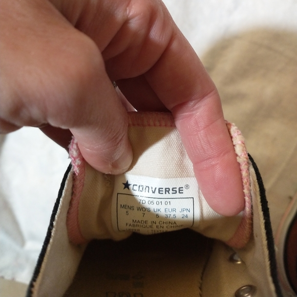 Converse All Star Sneaker Shoes Size 5 Men's Women's 7 Lace Up Brown Pink Black - Picture 9 of 11